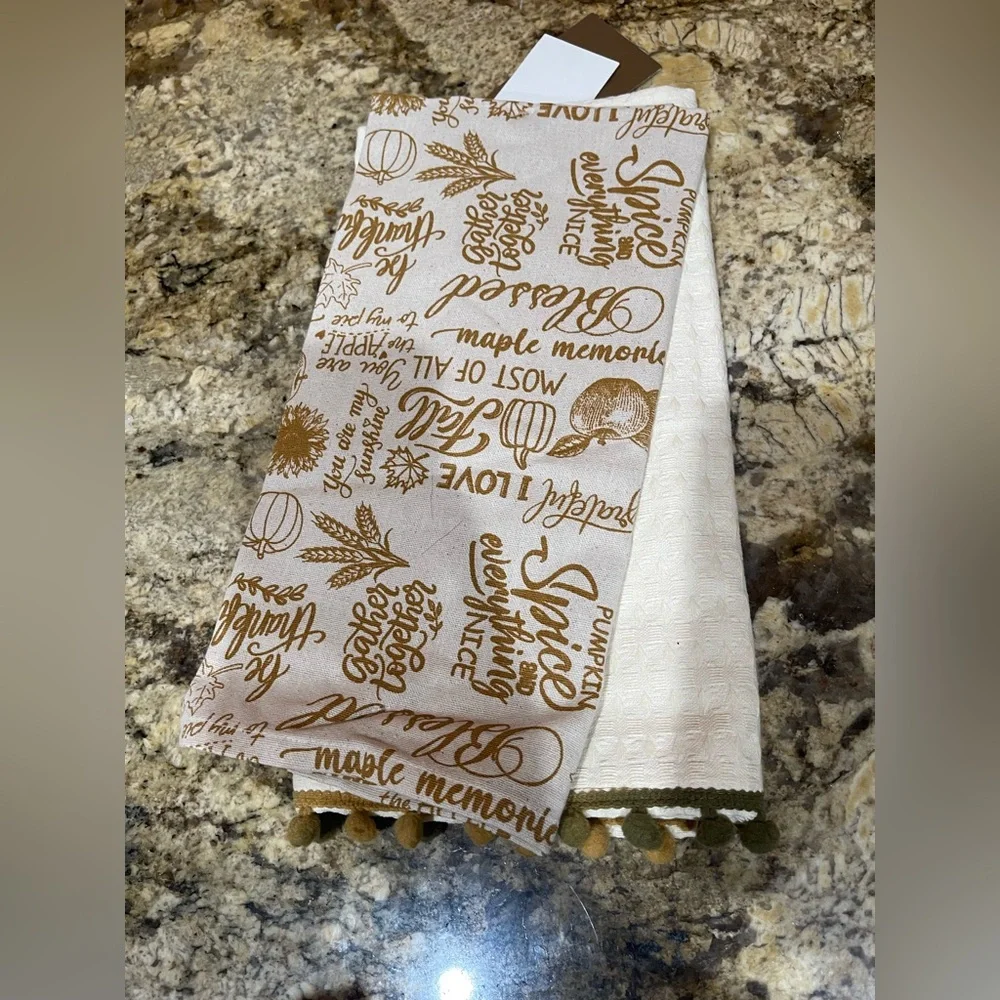 Nicole Miller home embroidered kitchen towel set - luxury details pumpkin - NEW!